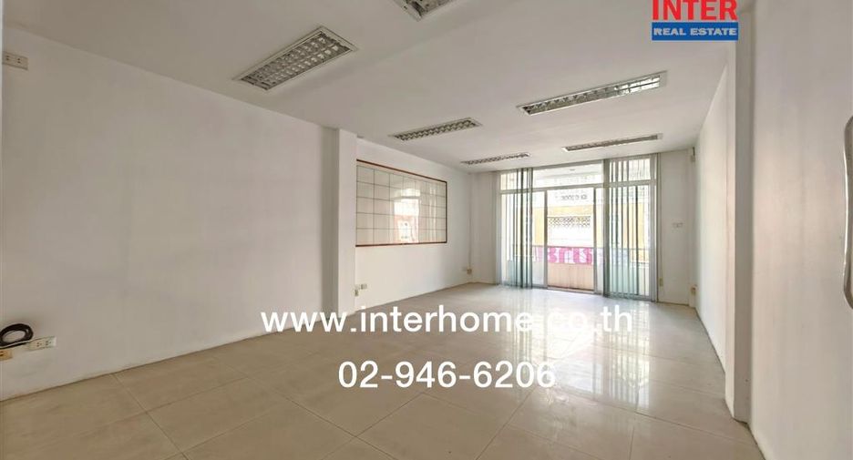 For sale 4 bedrooms retail Space in Bang Bon, Bangkok