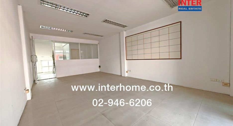 For sale 4 bedrooms retail Space in Bang Bon, Bangkok