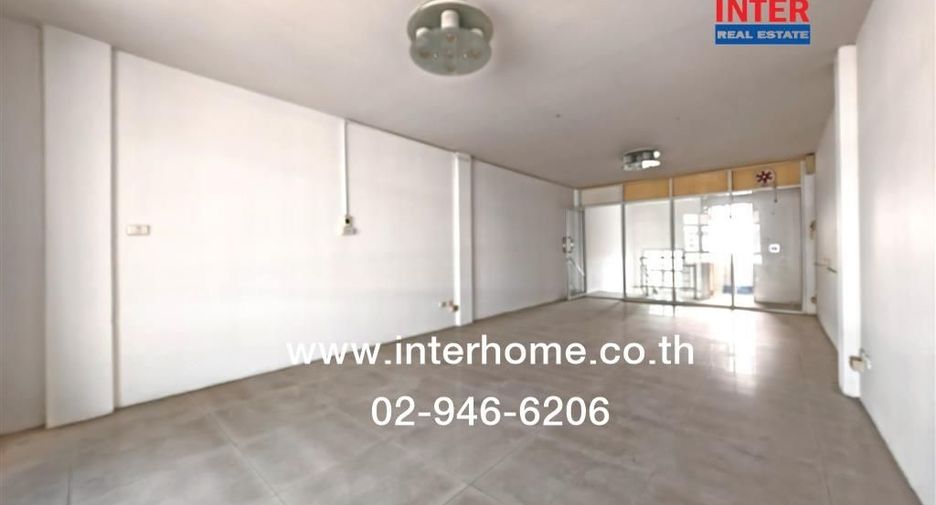 For sale 4 bedrooms retail Space in Bang Bon, Bangkok