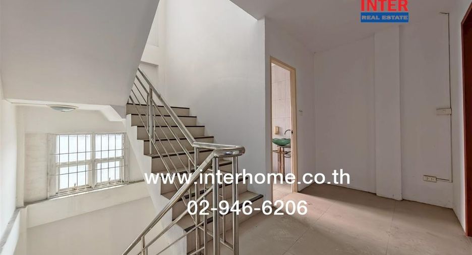 For sale 4 bedrooms retail Space in Bang Bon, Bangkok