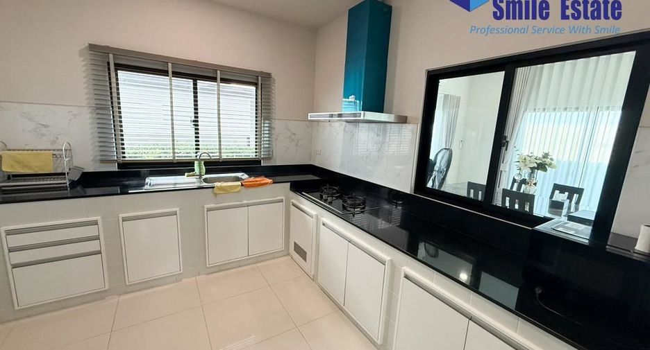 For rent 4 bedrooms house in Bang Phli, Samut Prakan