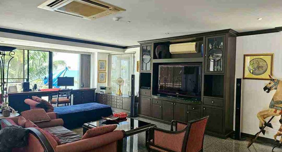 For sale 3 bedrooms condo in Bang Lamung, Chonburi