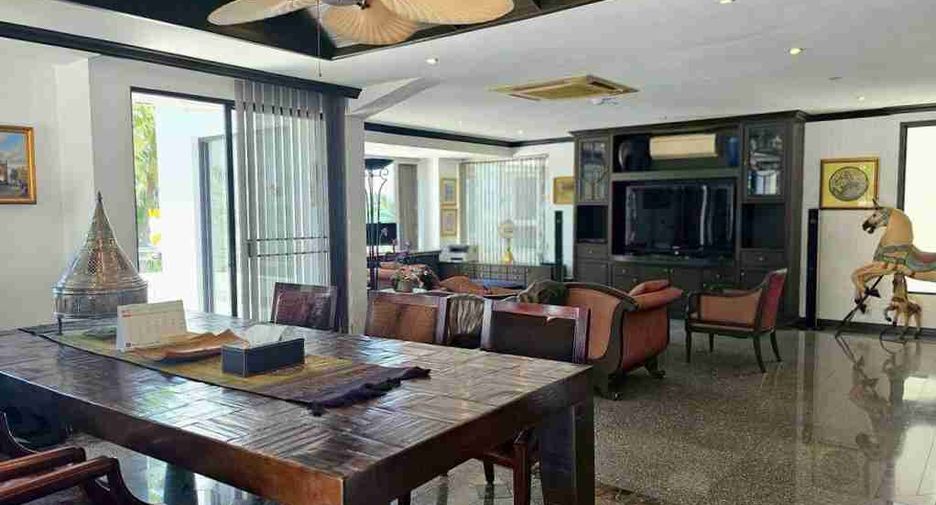 For sale 3 bedrooms condo in Bang Lamung, Chonburi