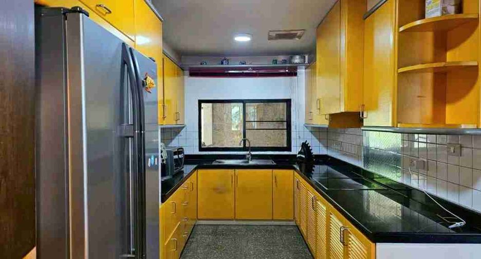 For sale 3 bedrooms condo in Bang Lamung, Chonburi