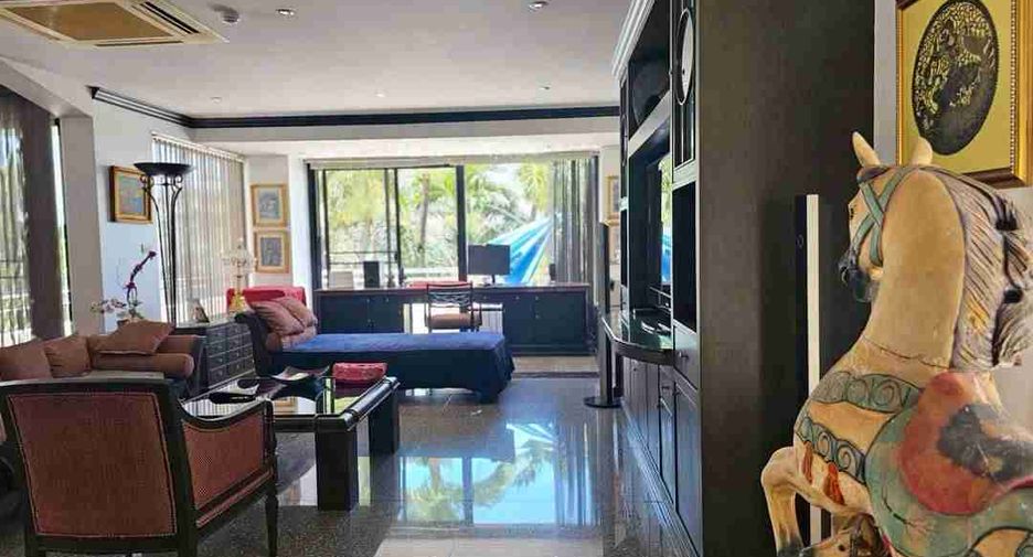 For sale 3 bedrooms condo in Bang Lamung, Chonburi