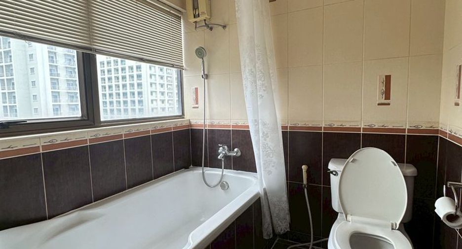 For rent and for sale 2 bedrooms condo in Si Racha, Chonburi