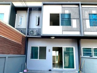 For sale 2 bedrooms townhouse in Nong Khae, Saraburi