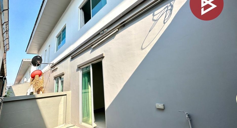 Reihenhaus zum Kauf mit 2 Zimmer in Nong Khae, Saraburi