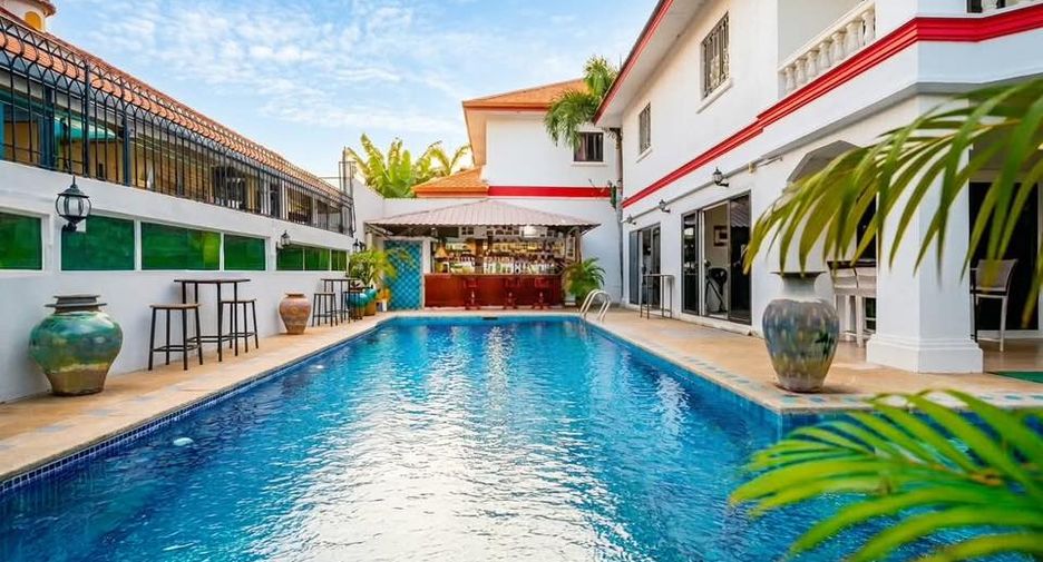Villa zur Miete und zum Kauf mit 4 Zimmer in Bang Lamung, Chonburi