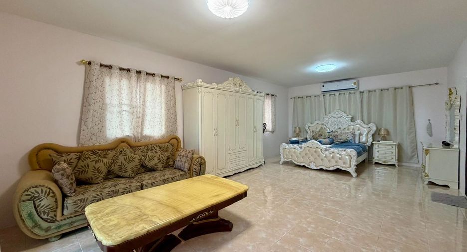 Villa zur Miete und zum Kauf mit 4 Zimmer in Bang Lamung, Chonburi