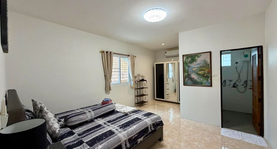 Villa zur Miete und zum Kauf mit 4 Zimmer in Bang Lamung, Chonburi