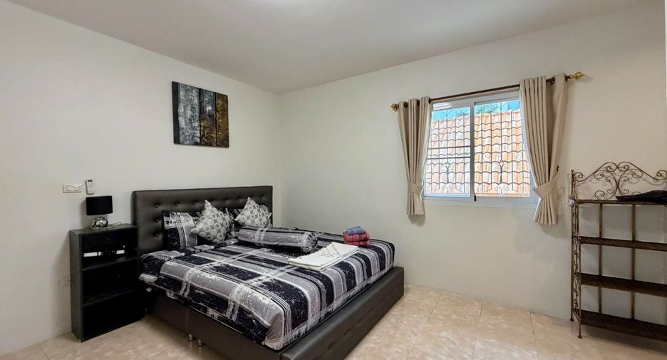 Villa zur Miete und zum Kauf mit 4 Zimmer in Bang Lamung, Chonburi