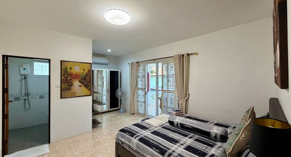 Villa zur Miete und zum Kauf mit 4 Zimmer in Bang Lamung, Chonburi