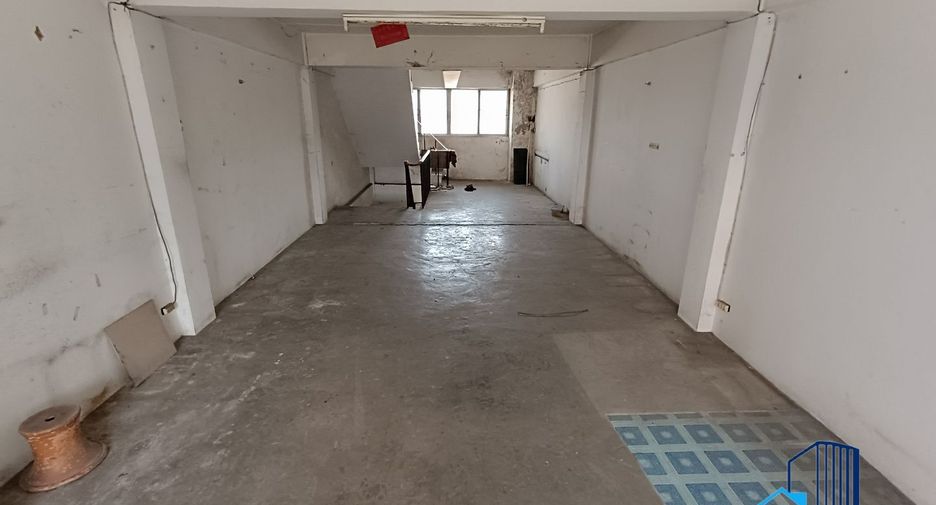Продажа 3 спальни торговое помещение в Khlong Luang, Патумтани