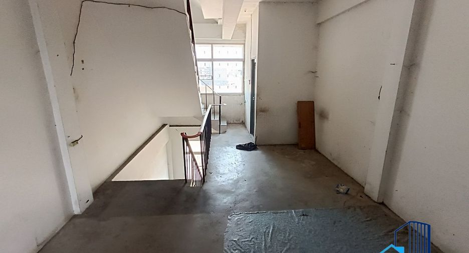 Продажа 3 спальни торговое помещение в Khlong Luang, Патумтани