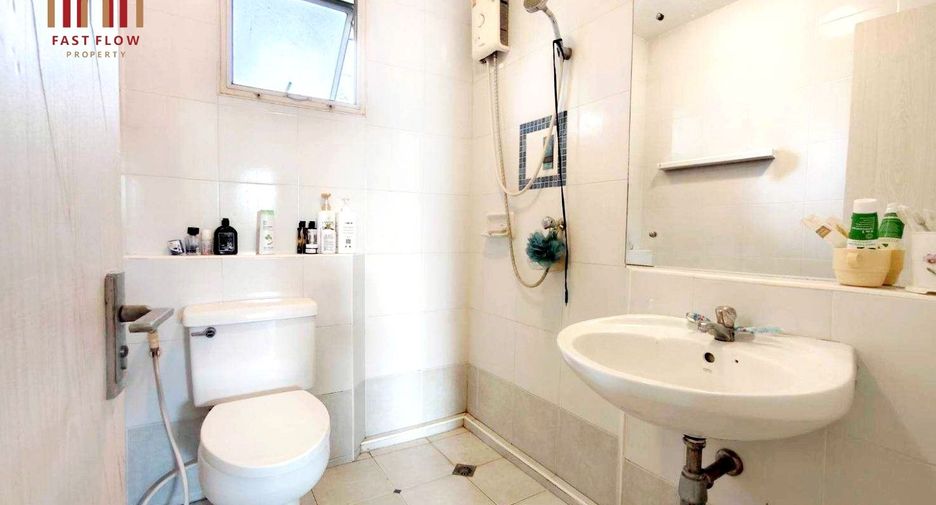 Haus zum Kauf mit 3 Zimmer in Lam Luk Ka, Pathum Thani
