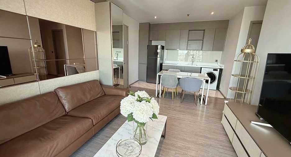 For rent 2 bedrooms condo in Watthana, Bangkok