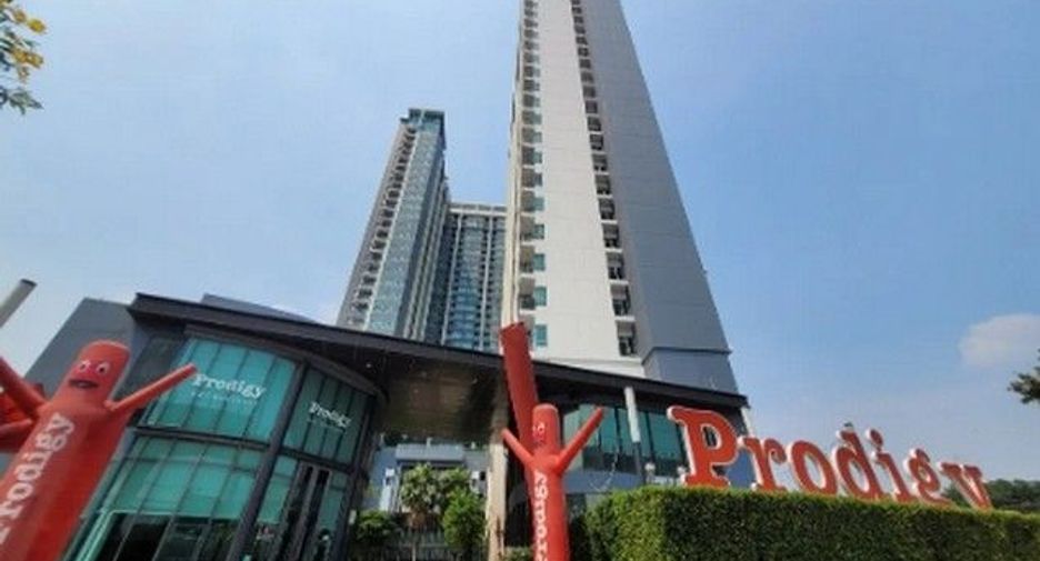 出售 1 卧室 公寓 在 Phasi Charoen, 曼谷