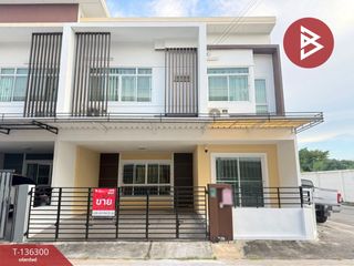 Продажа 3 спальни таунхаус в Mueang Chon Buri, Чонбури
