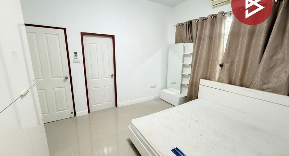 Продажа 3 спальни таунхаус в Mueang Chon Buri, Чонбури
