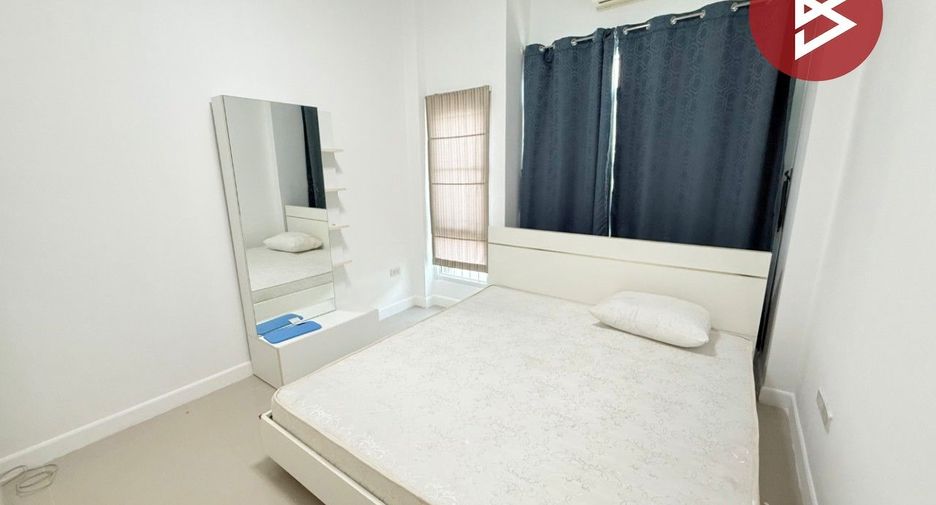 Продажа 3 спальни таунхаус в Mueang Chon Buri, Чонбури