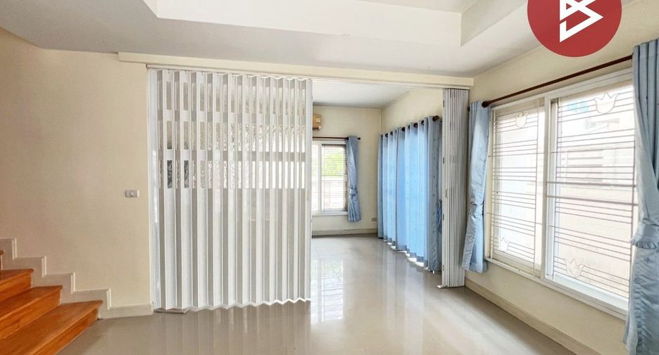 Haus zum Kauf mit 3 Zimmer in Pak Kret, Nonthaburi