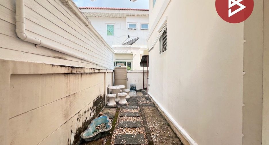 Haus zum Kauf mit 3 Zimmer in Pak Kret, Nonthaburi