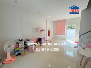 For rent and for sale 3 bedrooms townhouse in Lat Krabang, Bangkok