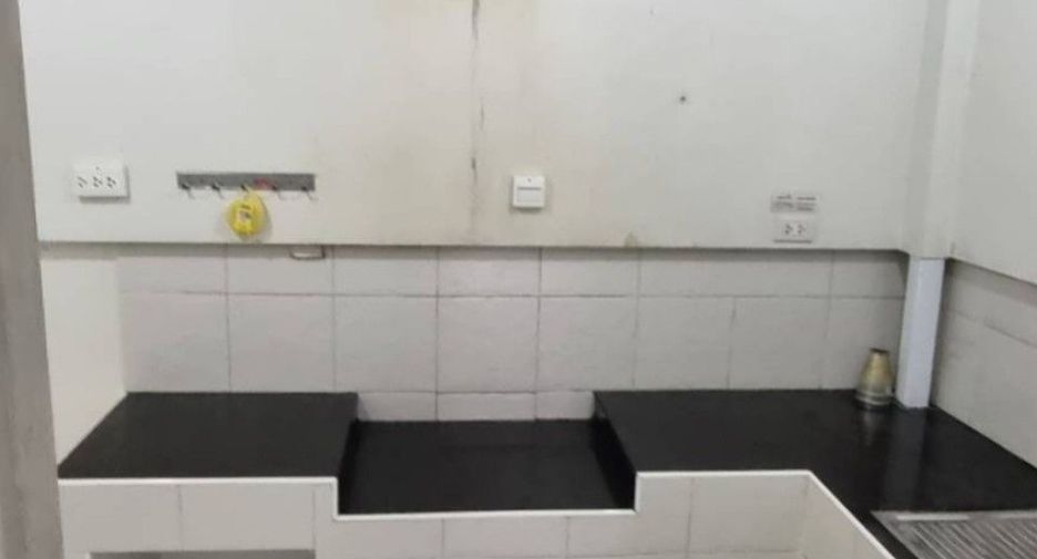 For sale 2 bedrooms townhouse in Bang Pakong, Chachoengsao