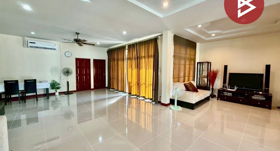 Haus zum Kauf mit 3 Zimmer in Cha Am, Phetchaburi