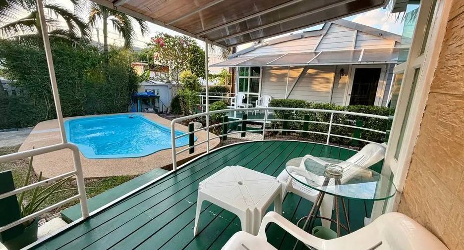 For rent 2 bedrooms villa in Mueang Phuket, Phuket