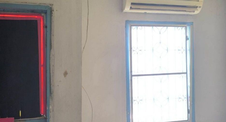 For sale 2 bedrooms townhouse in Thanyaburi, Pathum Thani