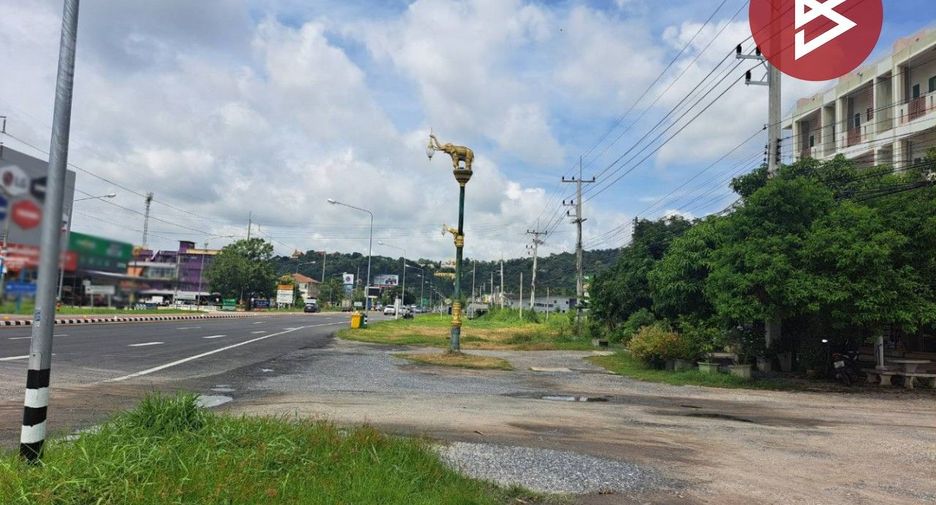 For sale 2 bedrooms retail Space in Mueang Uthai Thani, Uthai Thani