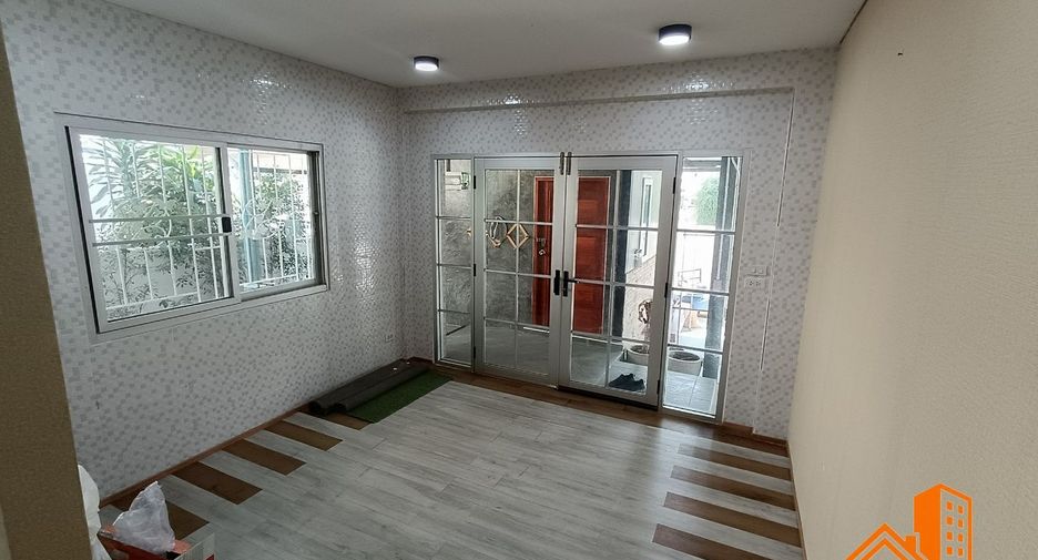 For sale 4 bedrooms house in Bang Phli, Samut Prakan