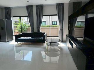 For rent and for sale 4 bedrooms house in Bang Lamung, Chonburi