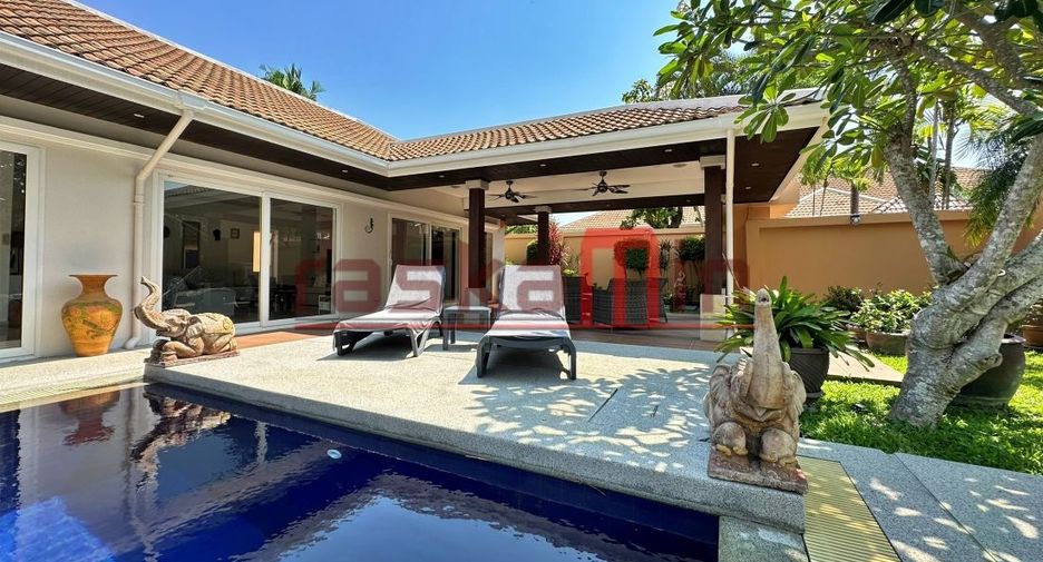For rent 3 bedrooms villa in East Pattaya, Pattaya