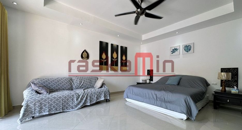 For rent 3 bedrooms villa in East Pattaya, Pattaya