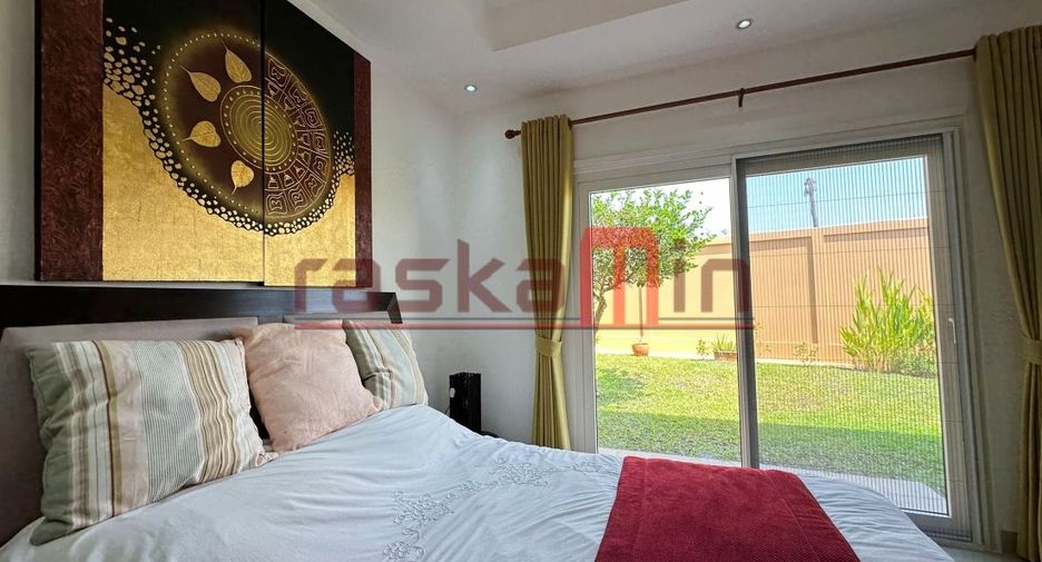 For rent 3 bedrooms villa in East Pattaya, Pattaya