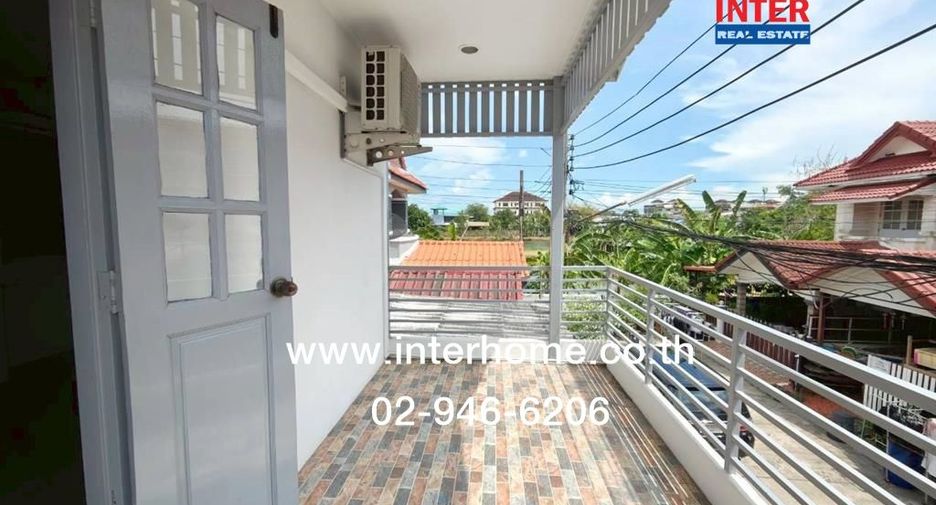 For sale 3 bedrooms townhouse in Khlong Sam Wa, Bangkok
