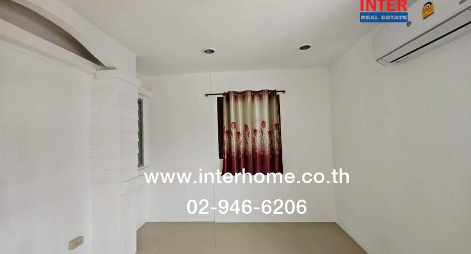For sale 3 bedrooms townhouse in Khlong Sam Wa, Bangkok