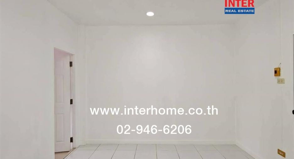 For sale 3 bedrooms townhouse in Khlong Sam Wa, Bangkok