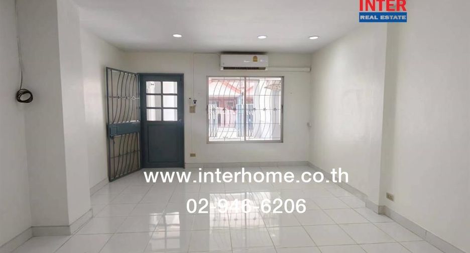 For sale 3 bedrooms townhouse in Khlong Sam Wa, Bangkok