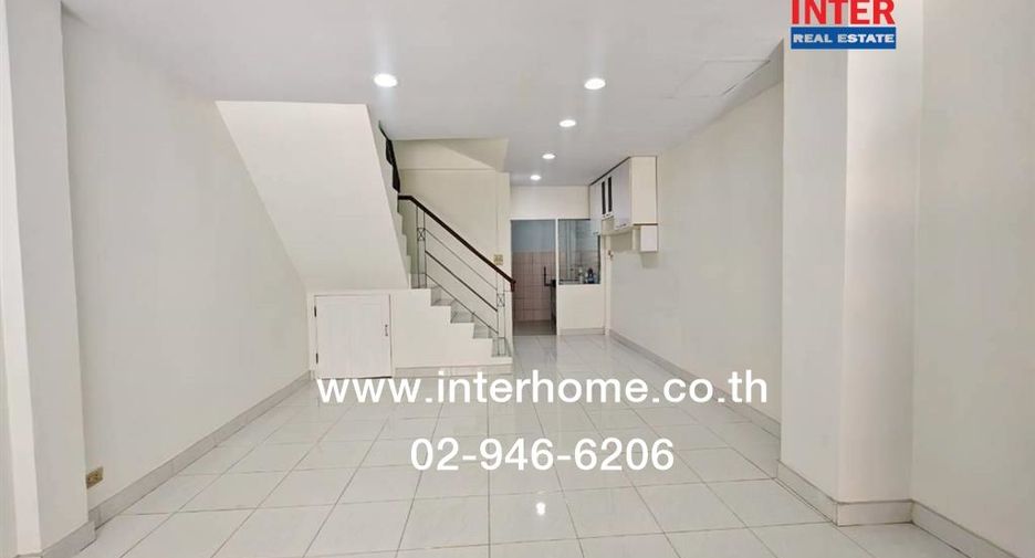 For sale 3 bedrooms townhouse in Khlong Sam Wa, Bangkok