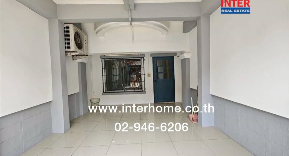 For sale 3 bedrooms townhouse in Khlong Sam Wa, Bangkok
