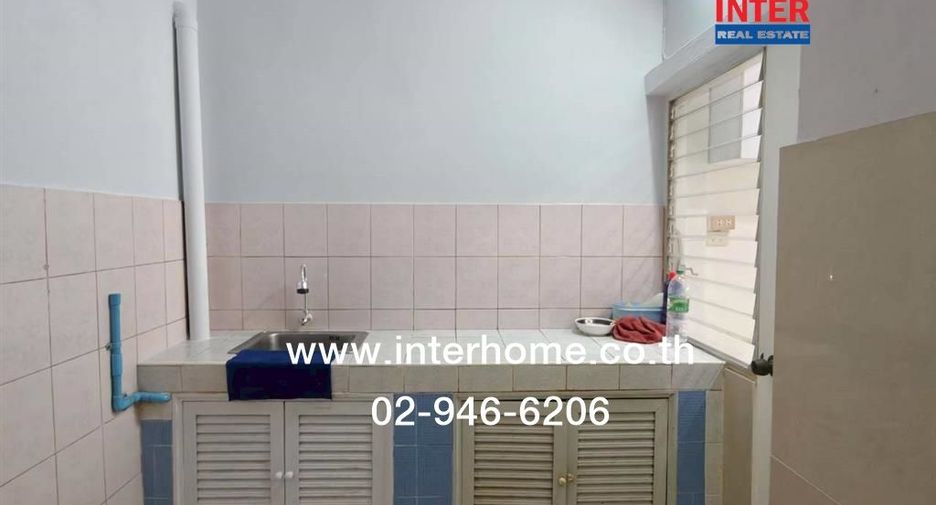 For sale 3 bedrooms townhouse in Khlong Sam Wa, Bangkok