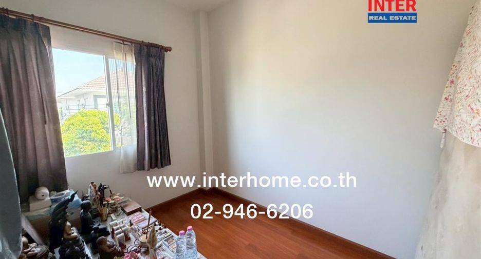 For sale 3 bedrooms house in Khlong Sam Wa, Bangkok