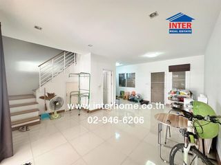 Casa adosada en venta de 3 habitaciones en Thanyaburi, Pathum Thani