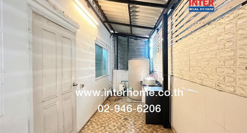 For sale 3 bedrooms townhouse in Thanyaburi, Pathum Thani