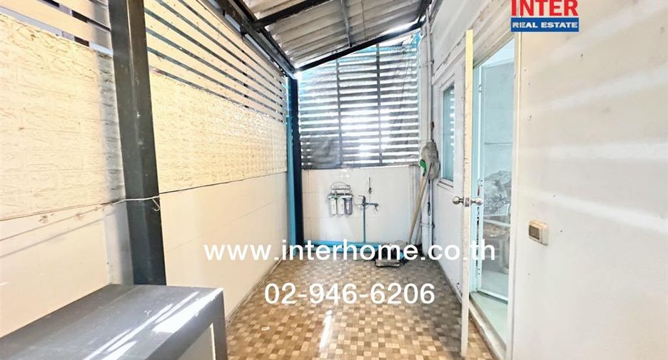 For sale 3 bedrooms townhouse in Thanyaburi, Pathum Thani