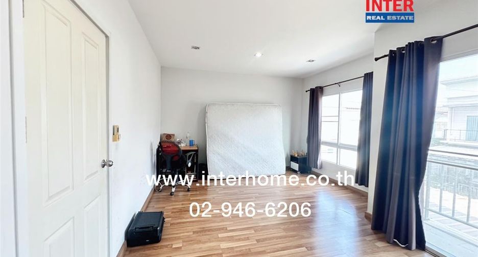 For sale 3 bedrooms townhouse in Thanyaburi, Pathum Thani